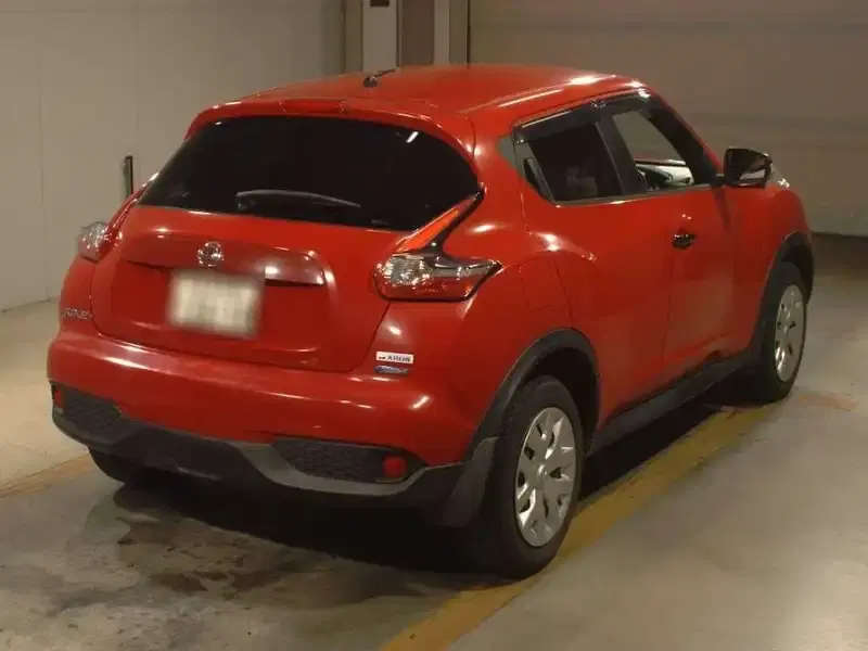 NISSAN JUKE 15RX PERSONARIZATION Image 4