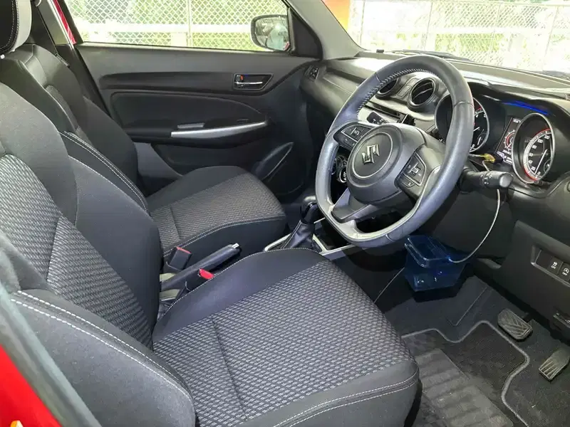 SUZUKI SWIFT 5D HYBRID RS Image 9