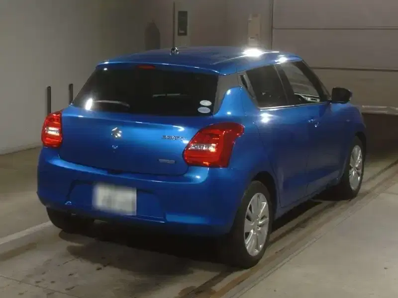 SUZUKI SWIFT HYBRID ML SAFETY PKG Image 4
