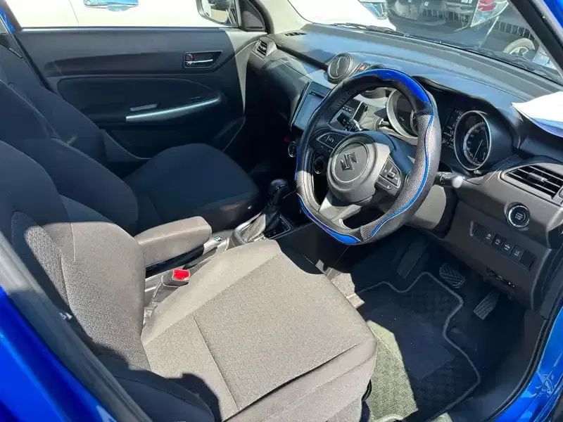 SUZUKI SWIFT HYBRID ML SAFETY PKG Image 5