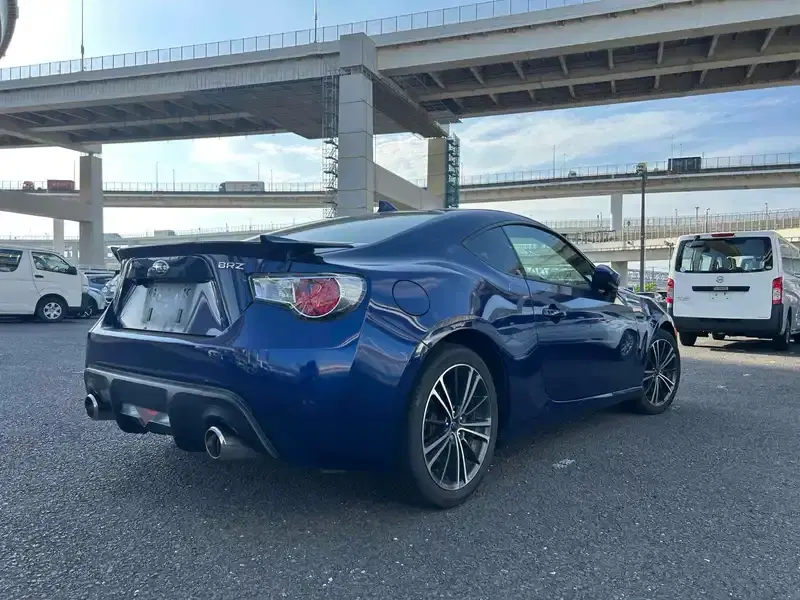 SUBARU BRZ S Image 2