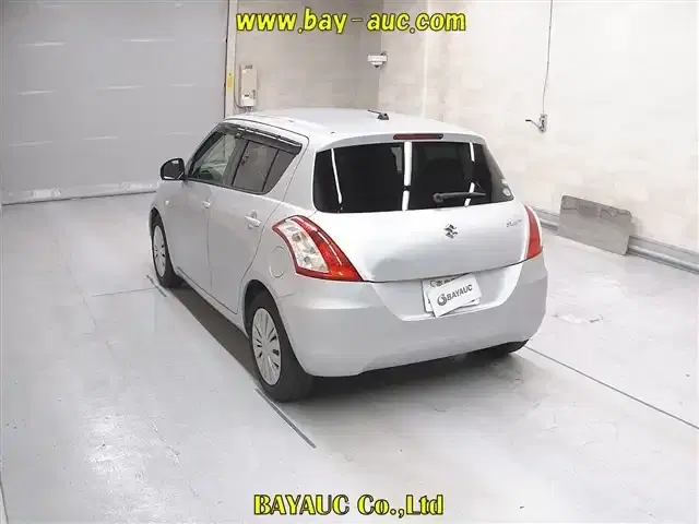 SUZUKI SWIFT XG Image 4