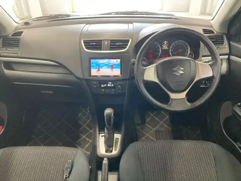 SUZUKI SWIFT XG Image 5