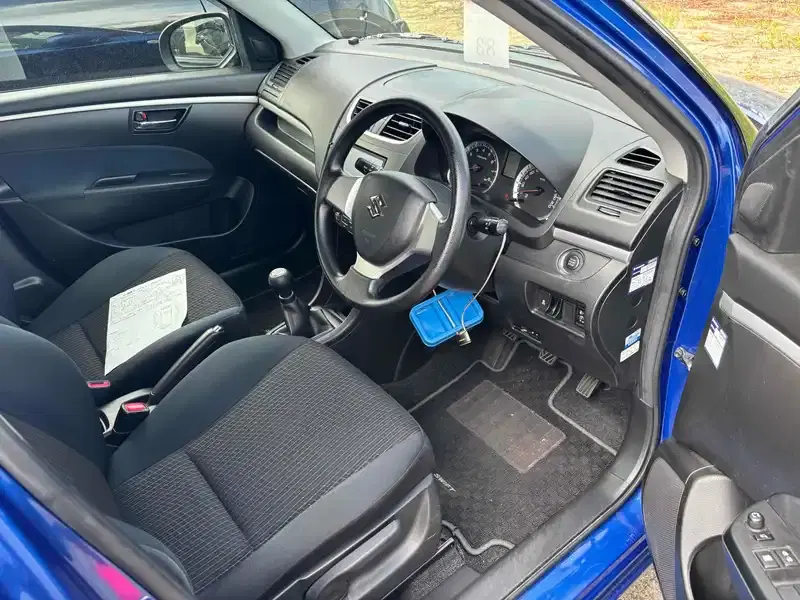 SUZUKI SWIFT 5D XG Image 9