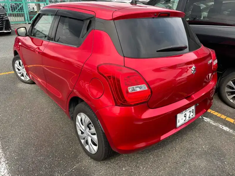 SUZUKI SWIFT 5D XG Image 2