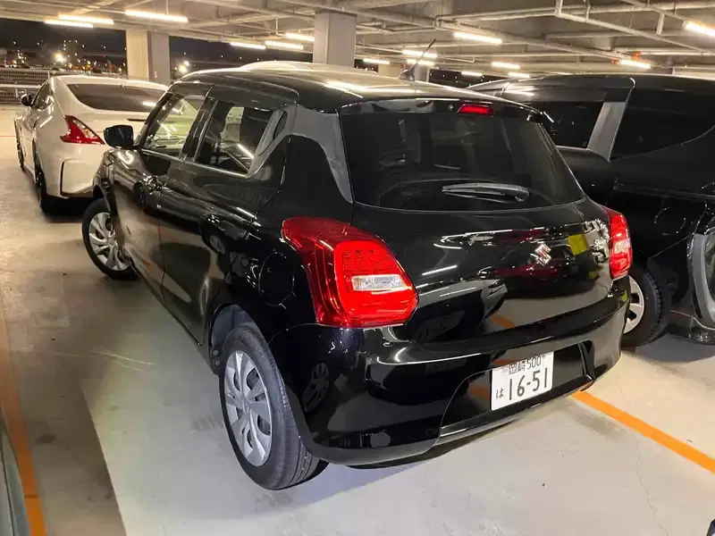 SUZUKI SWIFT 5D XG LIMITED Image 2