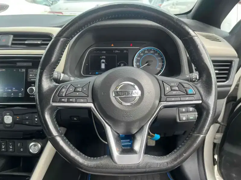 NISSAN LEAF G Image 7