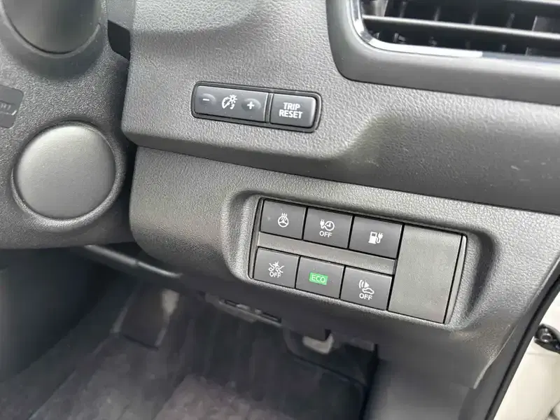 NISSAN LEAF G Image 13