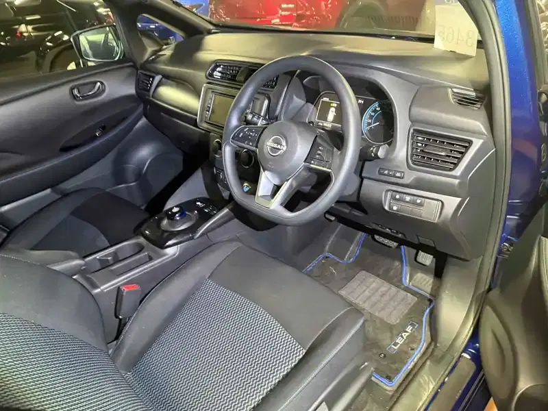 NISSAN LEAF  Image 10