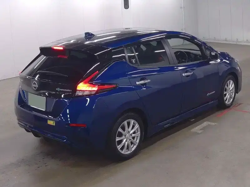 NISSAN LEAF  Image 5