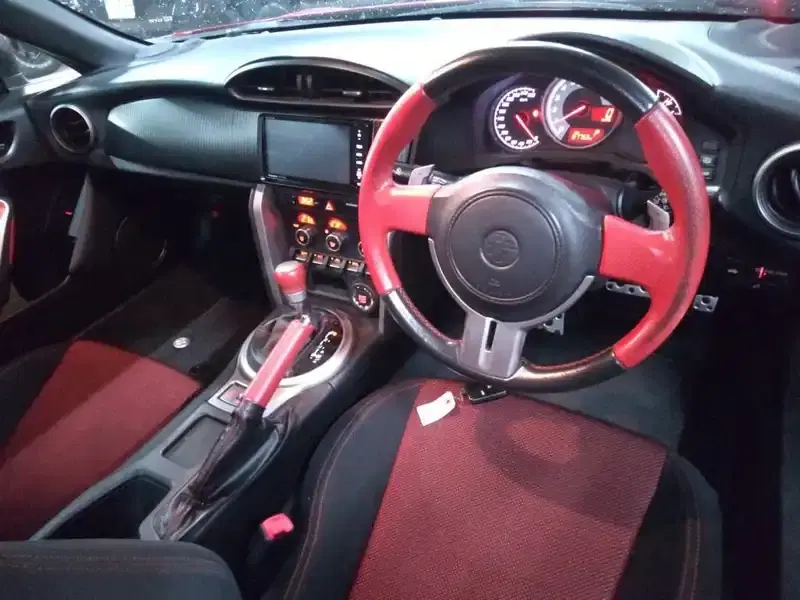 TOYOTA 86 GT Image 5