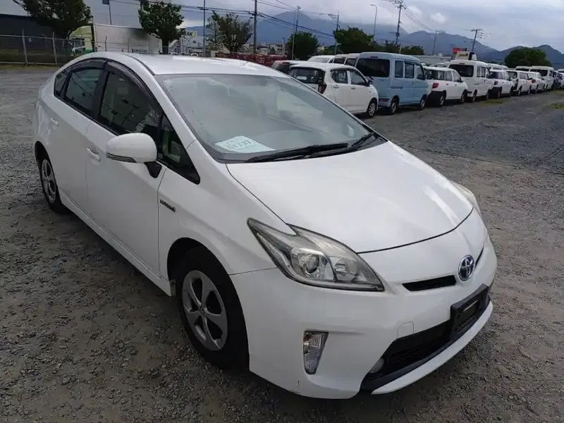 TOYOTA PRIUS S Image 4