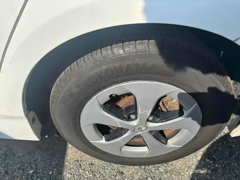 TOYOTA PRIUS S Image 21