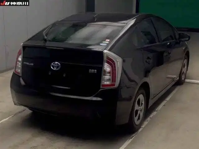 TOYOTA PRIUS S Image 7