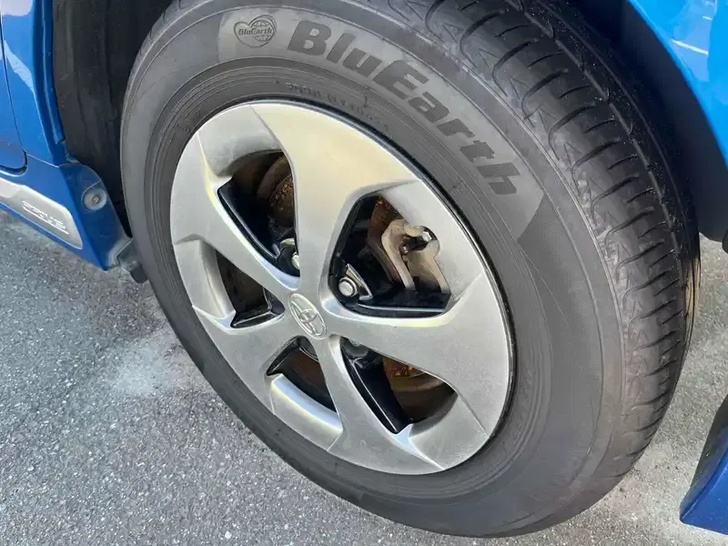 TOYOTA PRIUS S MYCOORDE Image 12