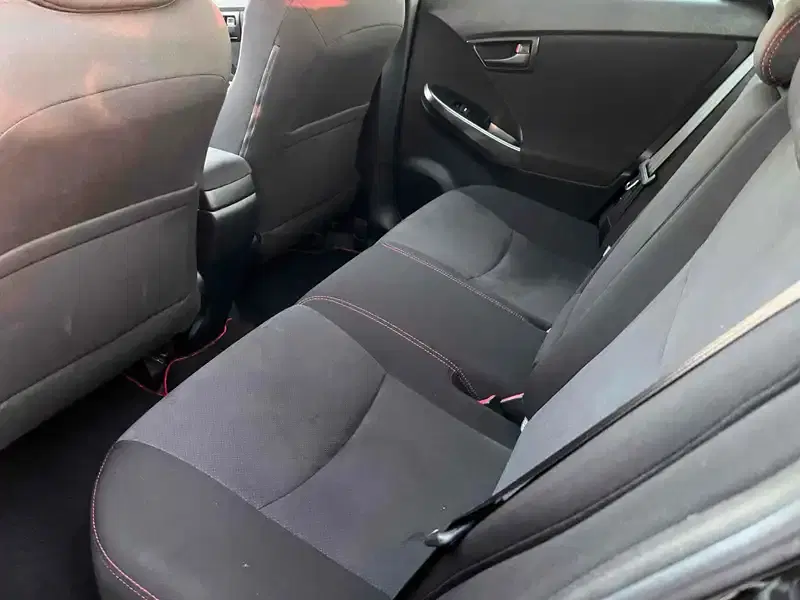 TOYOTA PRIUS 5D S TOURING SELECTION G'S Image 12