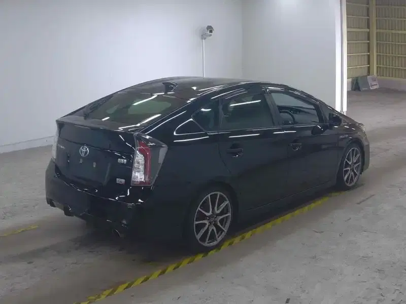 TOYOTA PRIUS 5D S TOURING SELECTION G'S Image 7