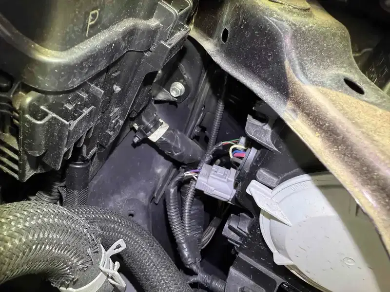 TOYOTA PRIUS G Image 23