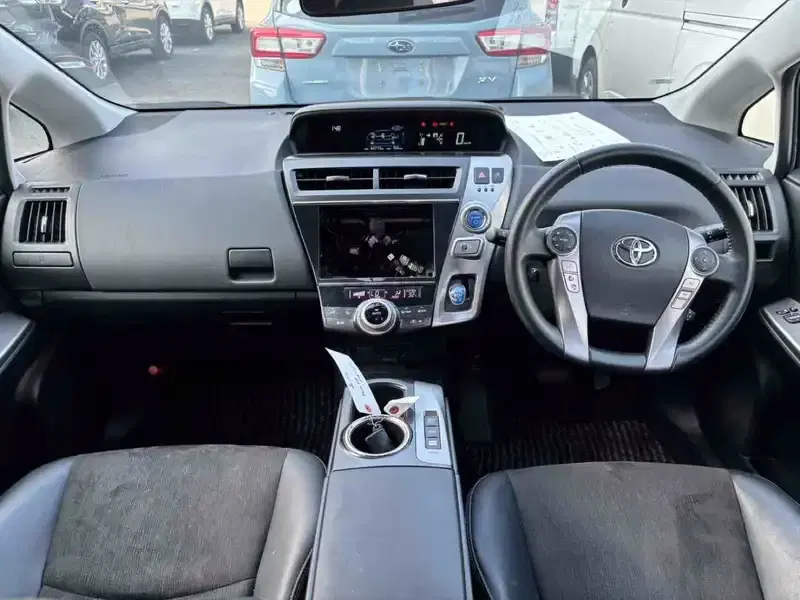 TOYOTA PRIUS G ALPHA Image 18
