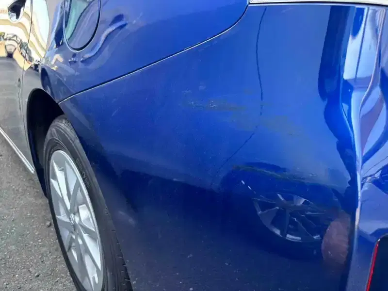 TOYOTA PRIUS G ALPHA Image 10