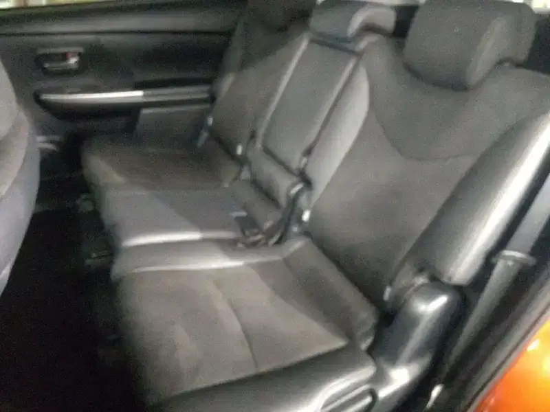 TOYOTA PRIUS ALPHA G Image 6