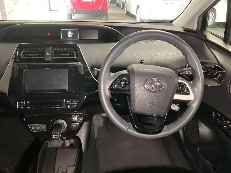 TOYOTA PRIUS S Image 6