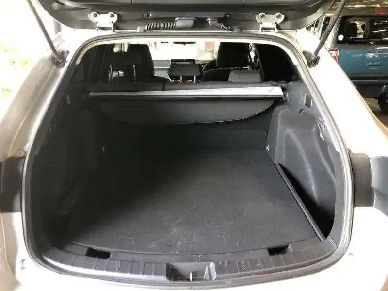 TOYOTA COROLLA TOURING  HYBRID G-X Image 10