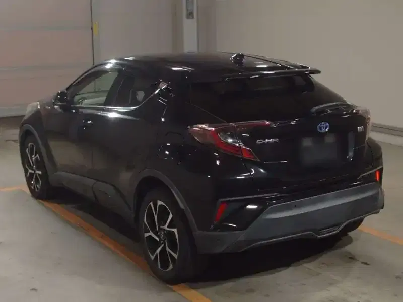 TOYOTA C-HR G Image 7